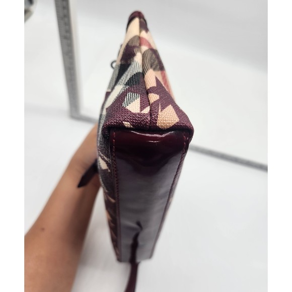 Burberry Star Pattern Clutch - Burgundy and Beige - Picture 3 of 13